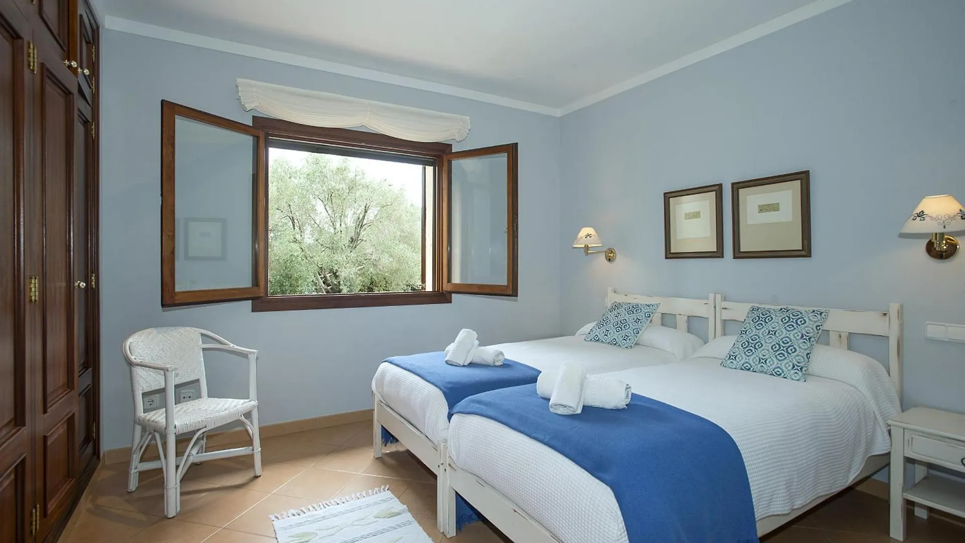 Owl Bookig Villa Rostoya - 10 Min Walk To The Old Town Польенса Испания